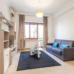 St Peter Apartment With Garage
